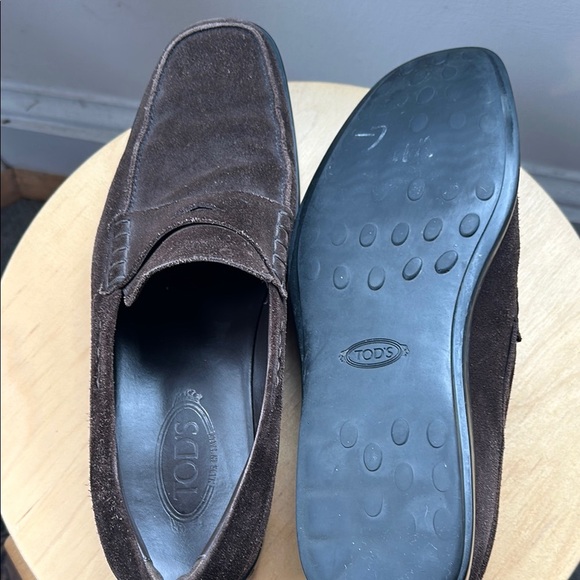 Tod’s Men's Brown Suede Loafers - Picture 4 of 5